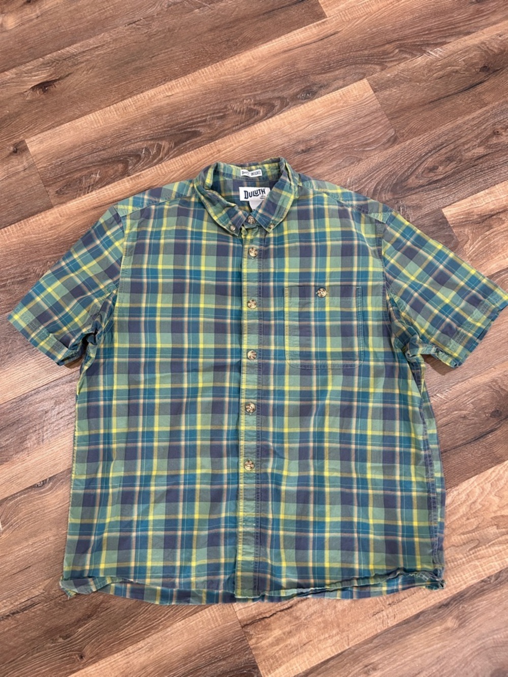 Duluth Mens Untucked Button Up Shirt Large Relaxed Fit Short Sleeve Plaid Green